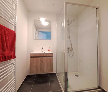 CENTRAAL GELEGEN GELIJKVLOERS APPARTEMENT MET TUINTJE - Foto 1