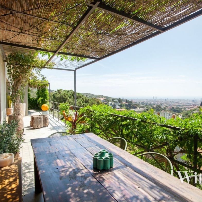 The Silvester House - Photo 2