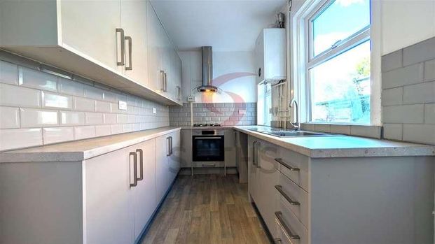 Stoughton Road, Oadby, Leicester, LE2 - Photo 1