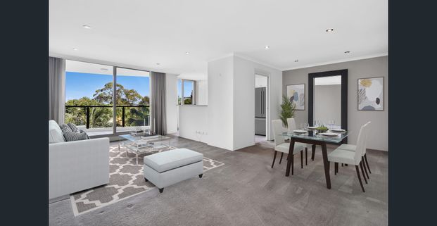 Oversized three bedroom apartment in ultra convenient location - Photo 1