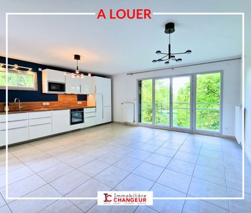 Location Appartement 3 pièces 71m² - Photo 2