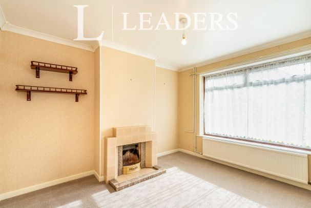 3 bedroom house to rent Deeside Avenue, Chichester, PO19 - Photo 1