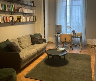 Appartement de 5,5 pièces type Haussmannien au 1er étage situer à G... - Photo 1