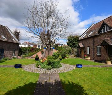 3 bedroom semi-detached house to rent - Photo 5