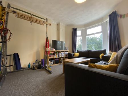 Allensbank Road, Heath - Photo 2