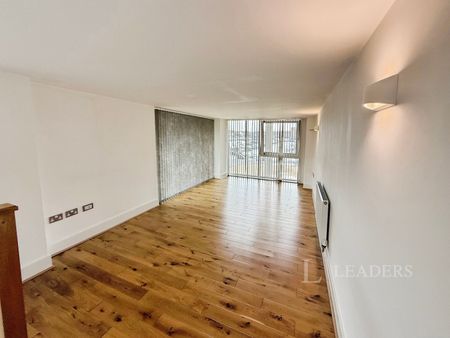 3 bedroom duplex to rent Maritime Walk, Southampton, Hampshire, SO14 - Photo 3
