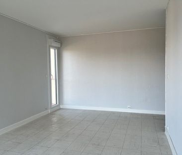 Location Appartement 3 pièces 63 m² La Châtre - Photo 3