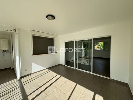 Apartment - Photo 2