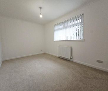 3 bedroom detached bungalow to rent - Photo 4