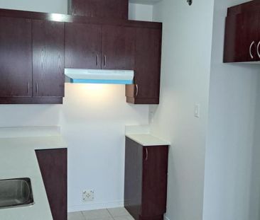 Grand 3 1/2 RENOVER, Saint-Eustache avec clientèle établi de 55+ ans - Photo 4