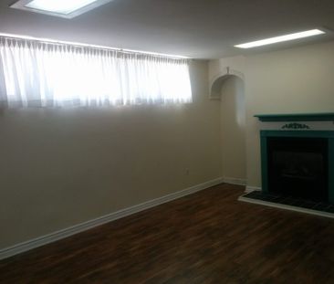 For Lease - 3429 Queenston Drive, Mississauga, Ontario - Photo 2