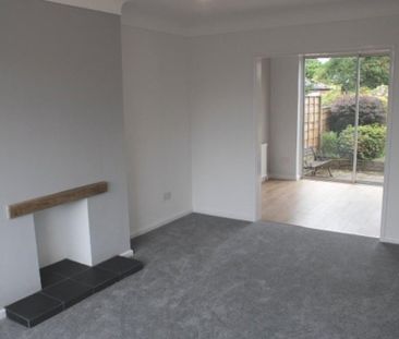 3 bedroom semi-detached house to rent - Photo 3