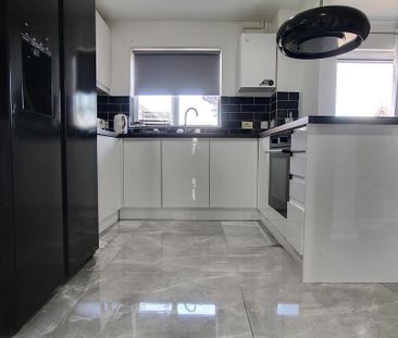 4 bedroom chalet to rent - Photo 5