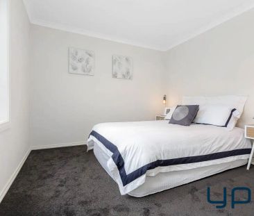 “A Perfect Blend of Space, Style & Location !!” - Photo 6