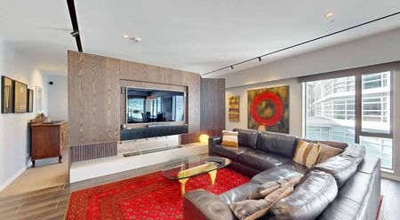 Luxury Living in the Heart of Wellington – Penthouse Perfection - Photo 3