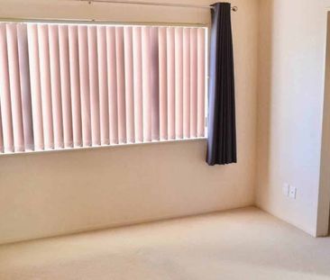 4 Bedroom in good location - Photo 2