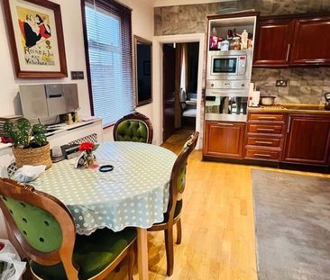 Room in a Shared House, Queens Road, E11 - Photo 1