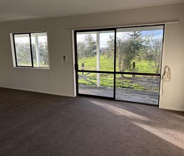 Rural Life in Rotoorangi - Photo 1