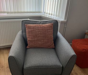 Room in a Shared House, Rivergreen, NG11 - Photo 4