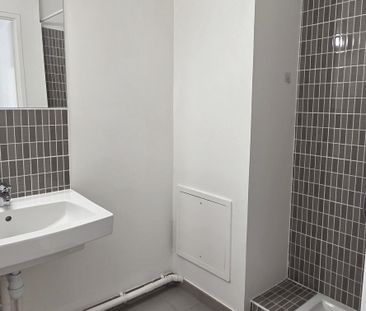 Location Appartement 4 pièces 84m² BORDEAUX 33000 - Photo 4