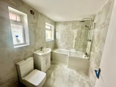 2 bedroom terraced house to rent - Photo 5