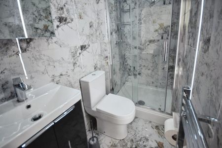 1 bedroom ground floor flat to rent - Photo 5