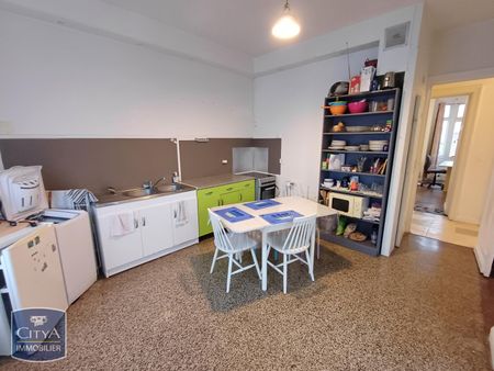 Location Appartement 4 pièces 71m² LILLE 59000 - Photo 4