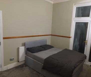 Room in a Shared House, Hatfield Road, B19 - Photo 2