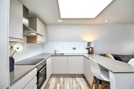 To Let, 1 Bed Flat - Photo 3