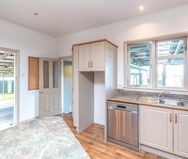 Wonderful in Westmere - Photo 6