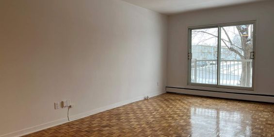 "ESPACE DE DÉTENTE": 3½ Condo à LaSalle, QC - Photo 3