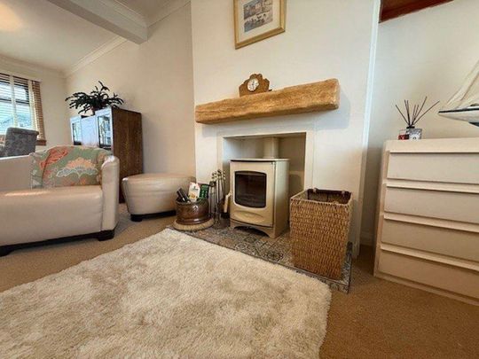 2 bedroom terraced house to rent - Photo 1