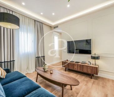 Piso de alquiler en C/ de Fernán González, Ibiza de Madrid - Photo 1