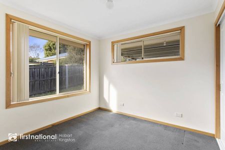 Low Maintenance Unit in Central Location - Photo 4