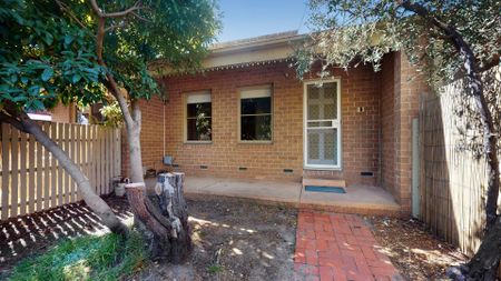 15A Hotham Grove, Ripponlea - Photo 2