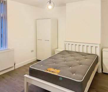 6 bedroom house to rent - Photo 4