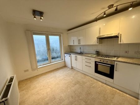 Village Road, Glasgow, G72 - Photo 4