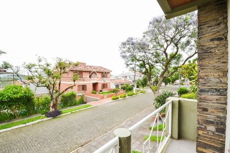 Casa em Condomínio com 4 quartos e 300m² para alugar em Espírito Santo, Porto Alegre. - Foto 5