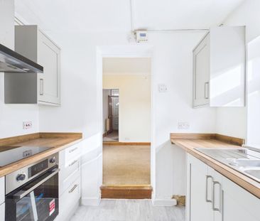 2 bedroom terraced house to rent - Photo 6