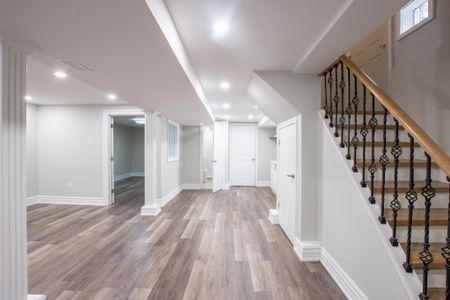 All Inclusive 2 Bedroom + Den Lower Unit in St. Catharines!! - Photo 3