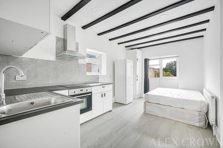 Studio to rent - Photo 4