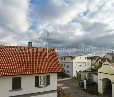 Wunderschöne 3-Zimmer-Wohnung mit Balkon und 2 Tiefgaragenstellplät... - Photo 1