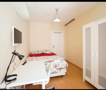 Beautiful Furnished Studio Apartment Available - Foto 6