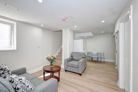 For Lease - 7 Henhoeffer Crescent, Kitchener, Ontario - Photo 5