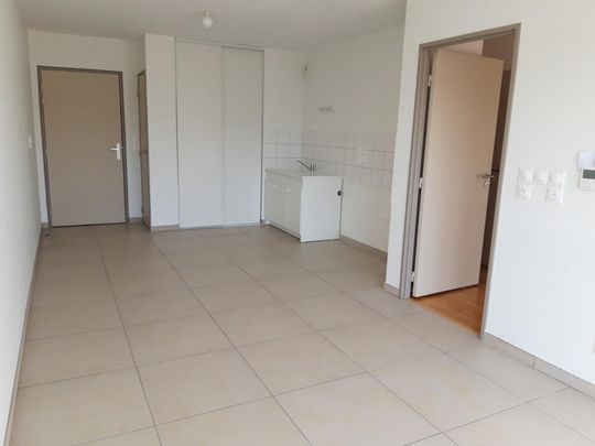 Appartement - T2 - L ARBRESLE - Photo 1