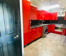 3 bedroom property to rent - Photo 1