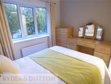 4 bedroom detached house to rent - Photo 5