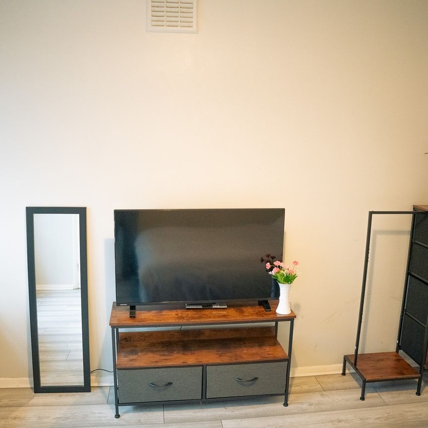 Room in a Shared House, Datchet Road, SE6 - Photo 1