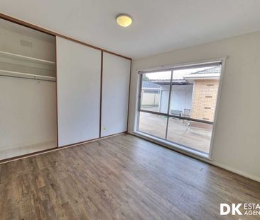 Ideal Unit in Werribee - Photo 2