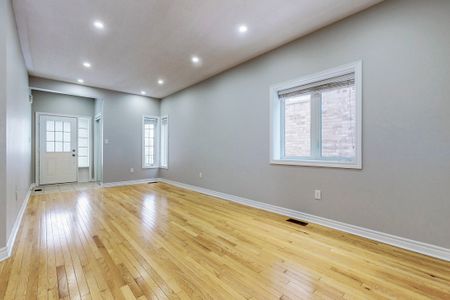 For Lease - 8 Canary Street, Whitby, Ontario - Photo 5